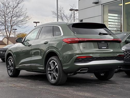 2025 Audi Q5 Premium Plus TFSI quattro S tronic