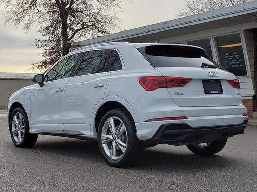 2023 Audi Q3 45 S line Premium Plus
