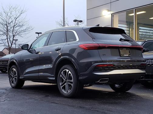 2025 Audi Q5 Premium Plus TFSI quattro S tronic