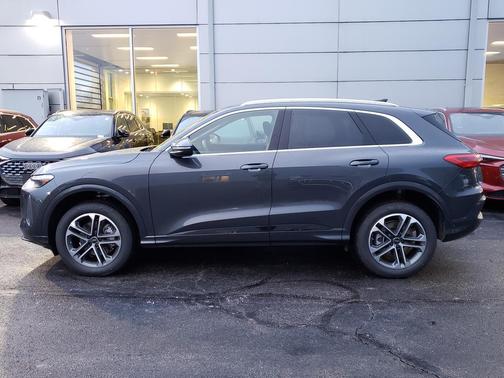 2025 Audi Q5 Premium Plus TFSI quattro S tronic