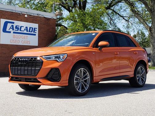 Pulse Orange 2025 Audi Q3 Premium 45 TFSI S line quattro Tiptronic