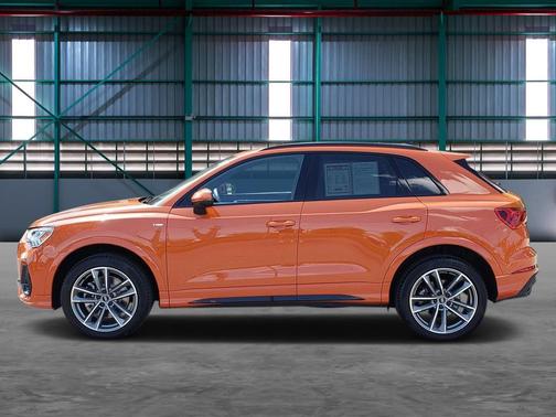 Pulse Orange 2025 Audi Q3 Premium 45 TFSI S line quattro Tiptronic