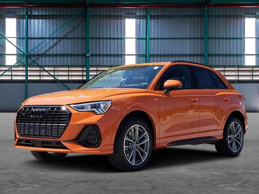 Pulse Orange 2025 Audi Q3 Premium 45 TFSI S line quattro Tiptronic