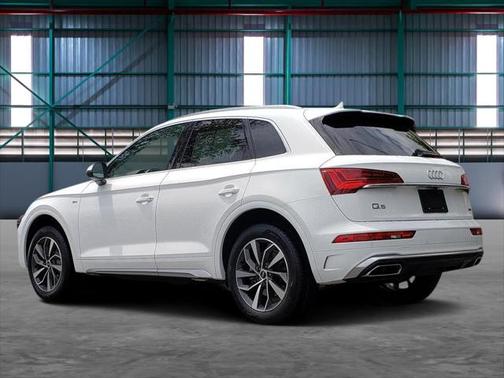 2023 Audi Q5 45 S line Premium Plus