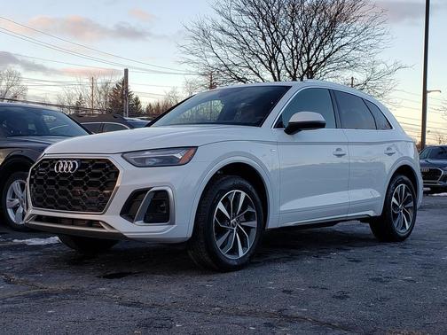 2022 Audi Q5 45 S line Premium