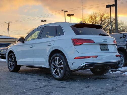 2022 Audi Q5 45 S line Premium