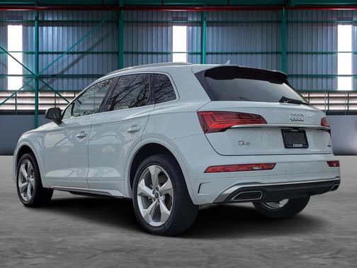 2023 Audi Q5 45 S line Premium Plus