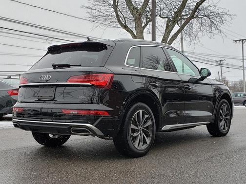 2023 Audi Q5 45 S line Premium Plus
