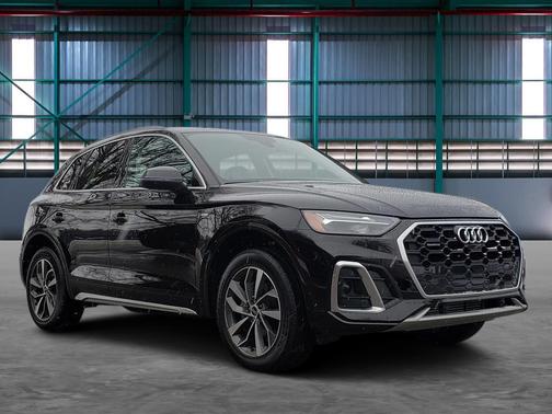2023 Audi Q5 45 S line Premium Plus