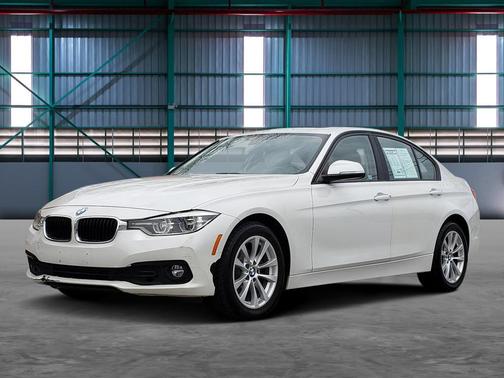Alpine White 2018 BMW 320 i