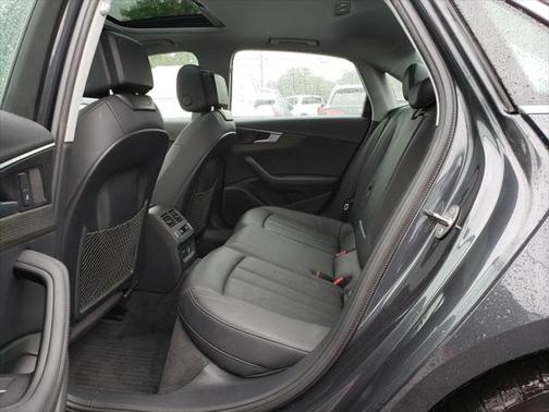 2019 Audi A4 45 Premium