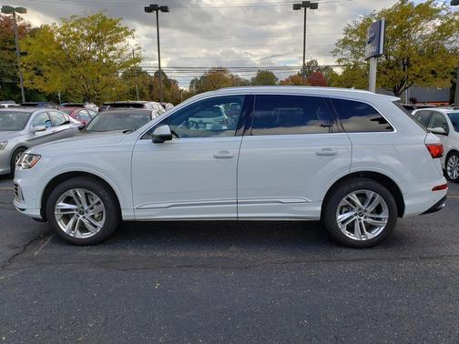 2021 Audi Q7 55 Premium Plus