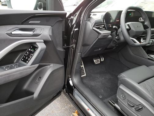 2025 Audi SQ5 3.0T Prestige