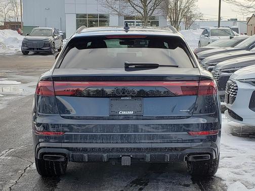 2026 Audi Q8 55 Premium Plus
