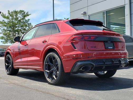 2025 Audi RS Q8 4.0T