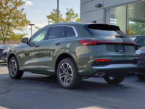 2025 Audi Q5 Premium Plus