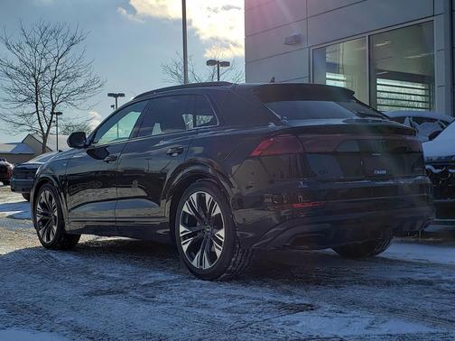 2026 Audi Q8 55 Premium Plus