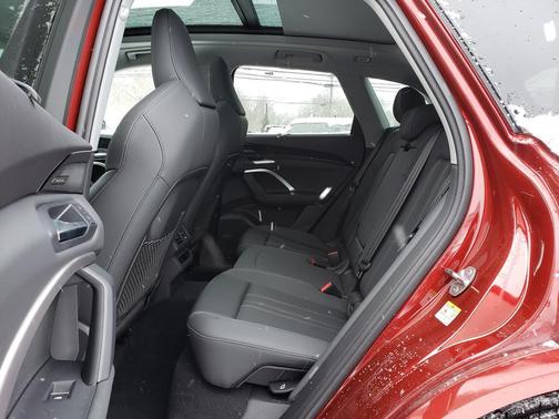 2025 Audi Q5 Prestige TFSI quattro S tronic