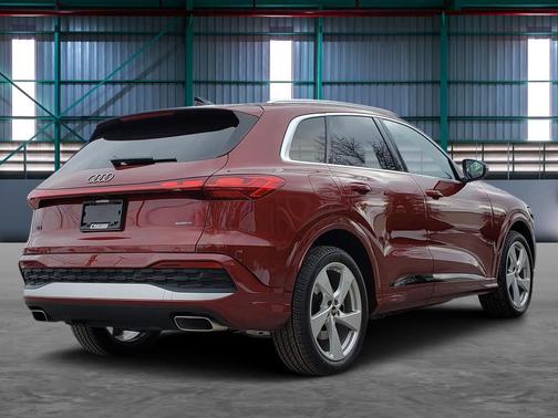 2025 Audi Q5 Prestige TFSI quattro S tronic