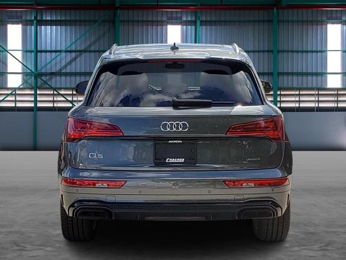 2025 Audi Q5 45 S line Premium