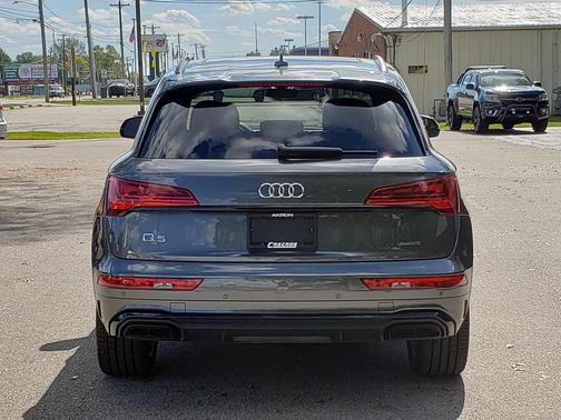 2025 Audi Q5 45 S line Premium
