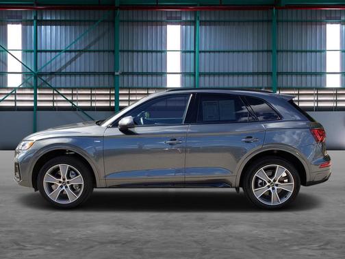 2025 Audi Q5 45 S line Premium