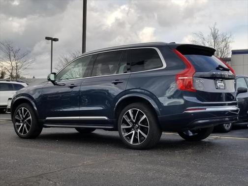 2024 Volvo XC90 B6 Ultimate Bright Theme 7-Seater