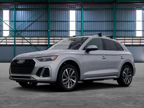 2022 Audi Q5 45 S line Premium