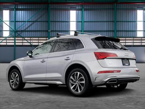 2022 Audi Q5 45 S line Premium