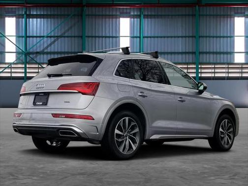 2022 Audi Q5 45 S line Premium
