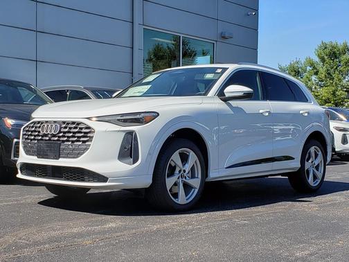 2025 Audi Q5 Premium Plus
