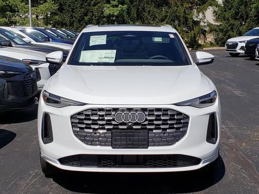 2025 Audi Q5 Premium Plus