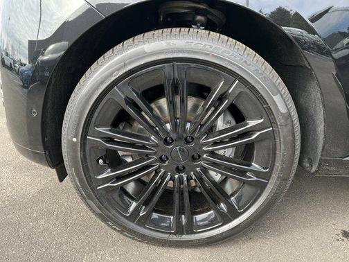 2026 Land Rover Range Rover P400 SE