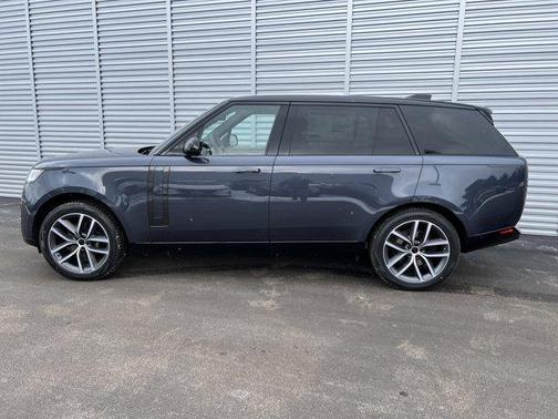 2026 Land Rover Range Rover P400 SE 7 Seat