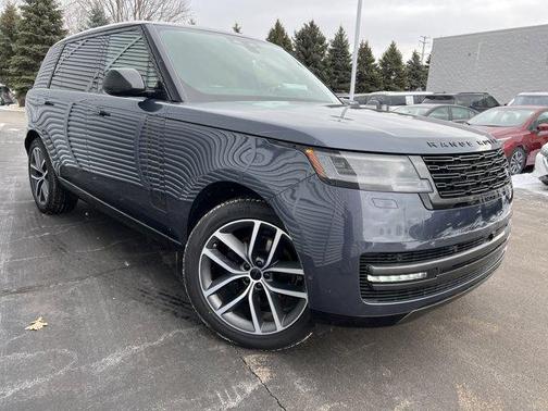 2026 Land Rover Range Rover P400 SE 7 Seat