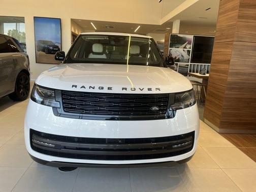 2025 Land Rover Range Rover P530 SE 7 Seat