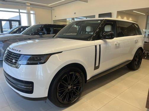 2025 Land Rover Range Rover P530 SE 7 Seat