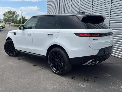 Fuji White 2026 Land Rover Range Rover Sport P360 SE