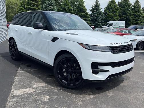 Fuji White 2026 Land Rover Range Rover Sport P360 SE