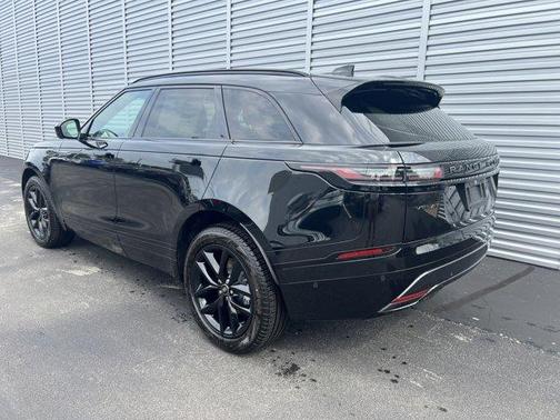 2026 Land Rover Range Rover Velar Dynamic SE