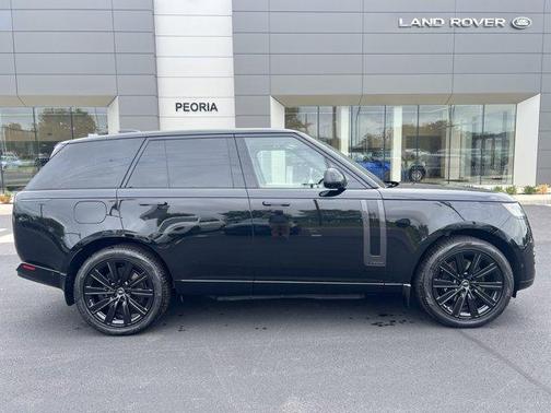 2025 Land Rover Range Rover P550e Autobiography