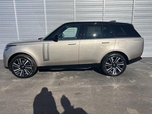 2025 Land Rover Range Rover P550e Autobiography