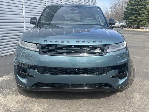 Giola Green 2026 Land Rover Range Rover Sport P360 SE