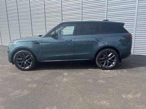 Giola Green 2026 Land Rover Range Rover Sport P360 SE