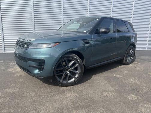 Giola Green 2026 Land Rover Range Rover Sport P360 SE