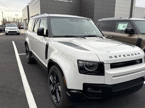 2026 Land Rover Defender X-Dynamic SE