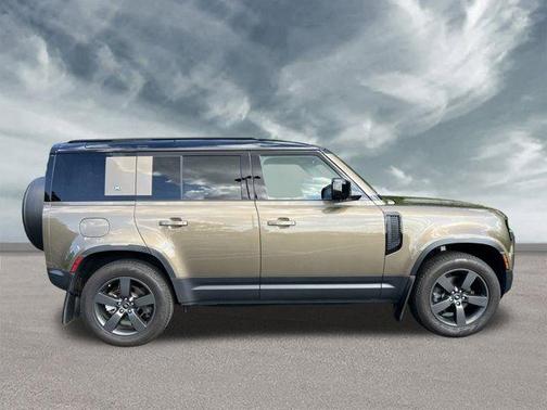 2023 Land Rover Defender 110 S