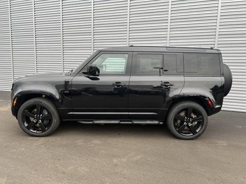 2026 Land Rover Defender P400 X-Dynamic SE