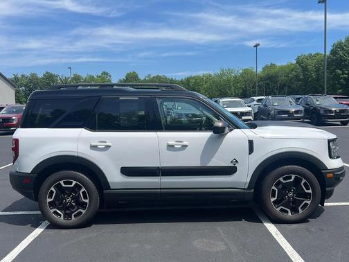 Oxford White 2022 Ford Bronco Sport Outer Banks
