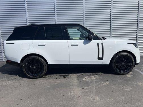 2025 Land Rover Range Rover P400 SE